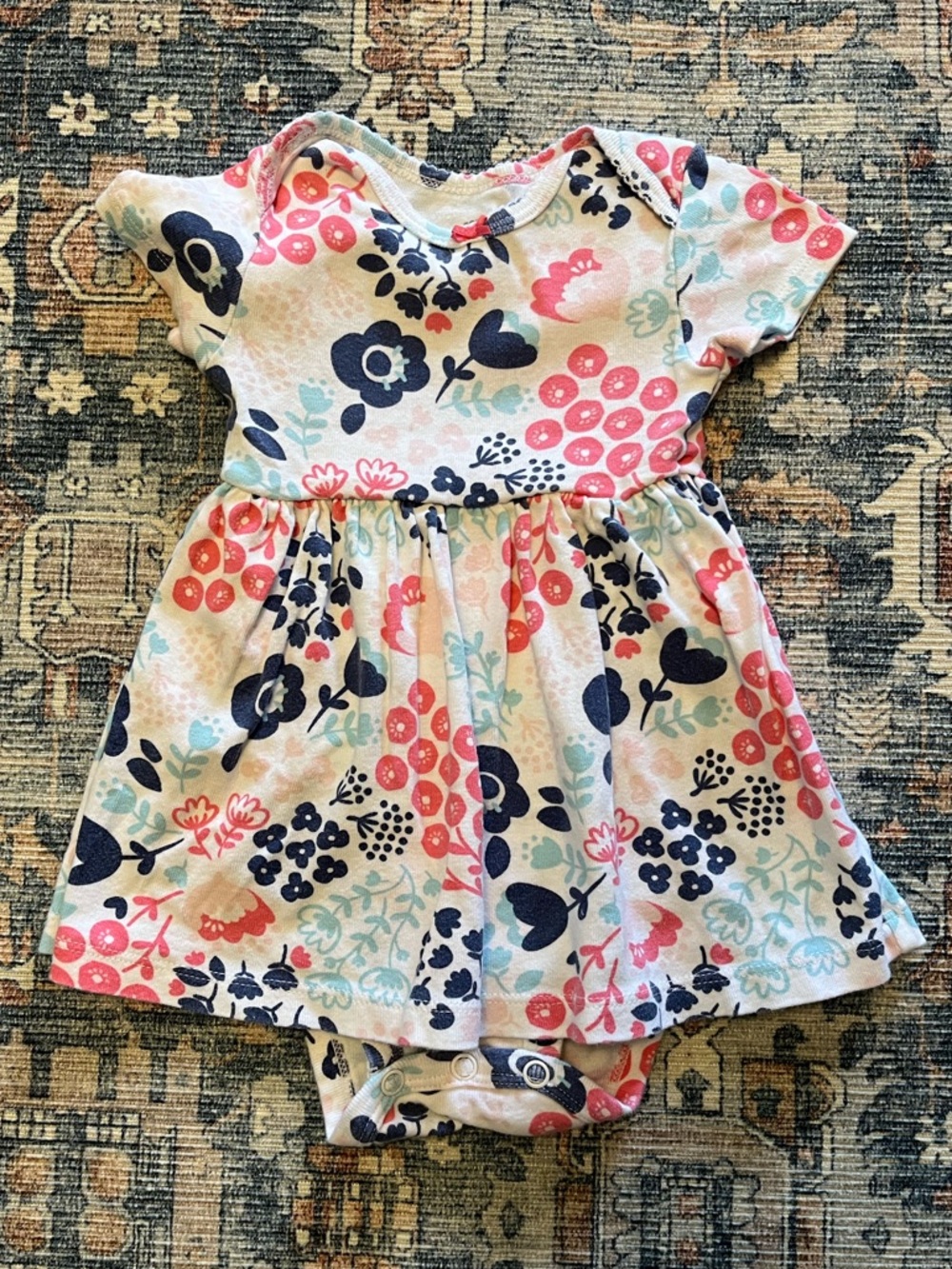 Bundle of Baby Girl Spring and Summer Outfits - Picture 2 of 16